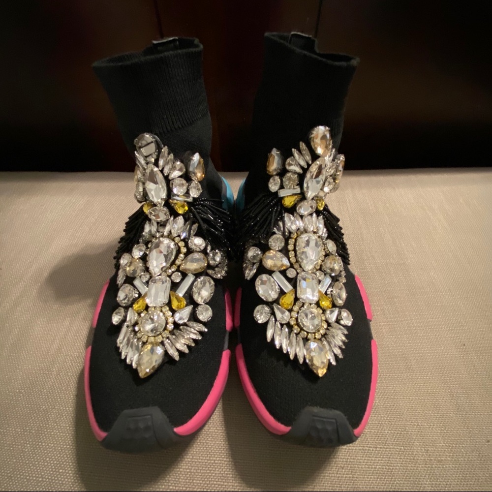 Women’s sock fashion sneakers